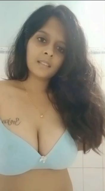 Beautiful Indian Girl viral mms 